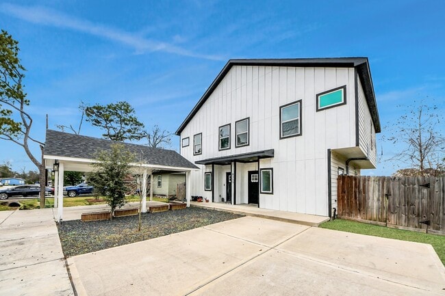 Photo - 8305 Prairie View Dr