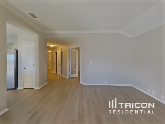 Photo - 1310 Cloyne Dr