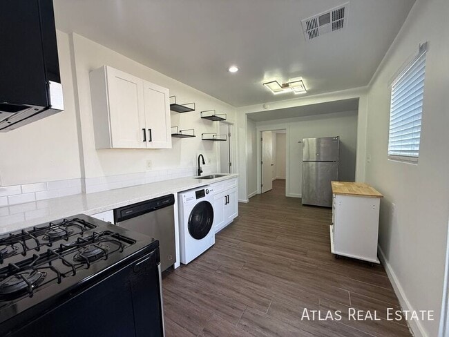 Photo - 1606 W Taylor St Unit B