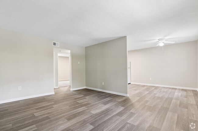 2BR, 1BA - 900SF - Living Room