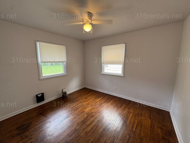 Photo - $875 - Beautiful 2bed 1 bath - Single family home