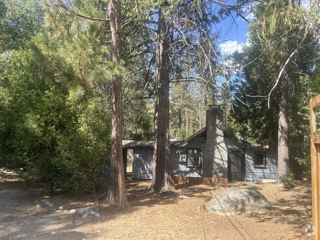 Building Photo - 1Bd/1Ba Cabin on .31 Acres for Rent Near Town Rental