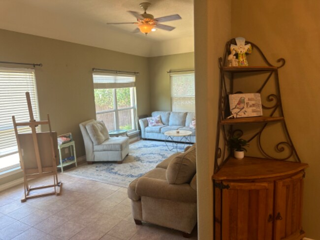 1317 Wooded Knoll