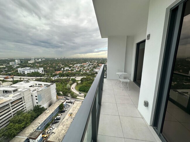 Photo - 239 SW 9th St Unit SI FL20-ID1541453P