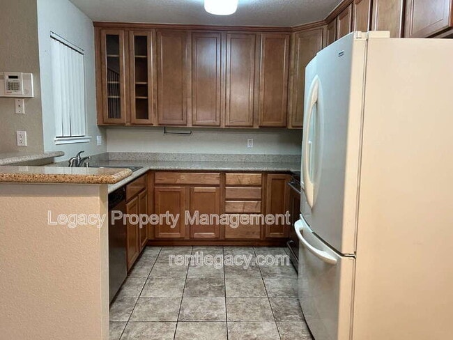 Photo - 3715 Tallyho Dr Unidad Apt 14