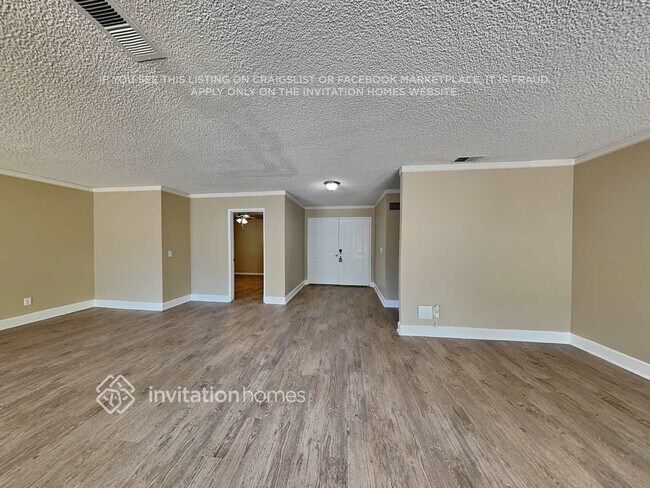 Photo - 5405 N Acacia Ave