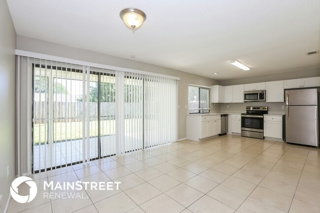 Photo - 8180 Lombra Ave
