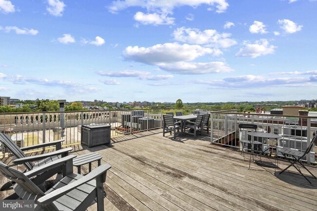 Photo - 1801 Calvert St NW