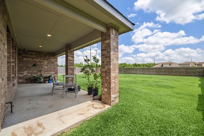 Building Photo - 919 Starcross Bnd Dr