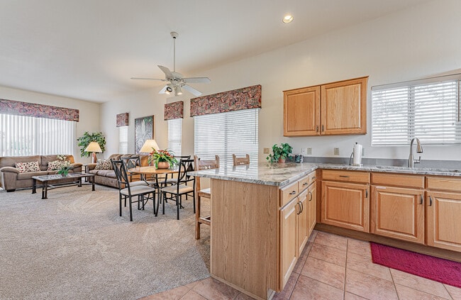 Photo - 1924 W Demetrie Loop