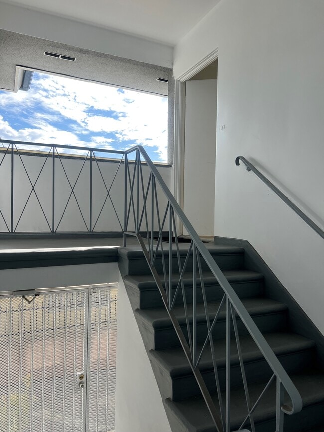 staircase - 12233 Vanowen St Unit D