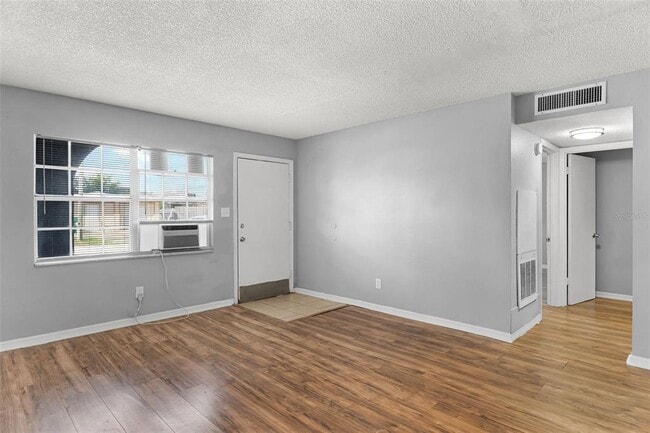 Photo - 601 State Ave Unit 1