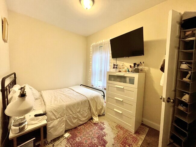 Photo - 30 Hillside St Unit 1