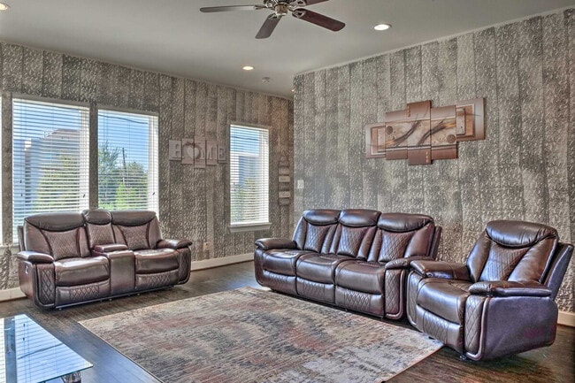 Photo - 2107 Stuart St Unit SI ID1386030P