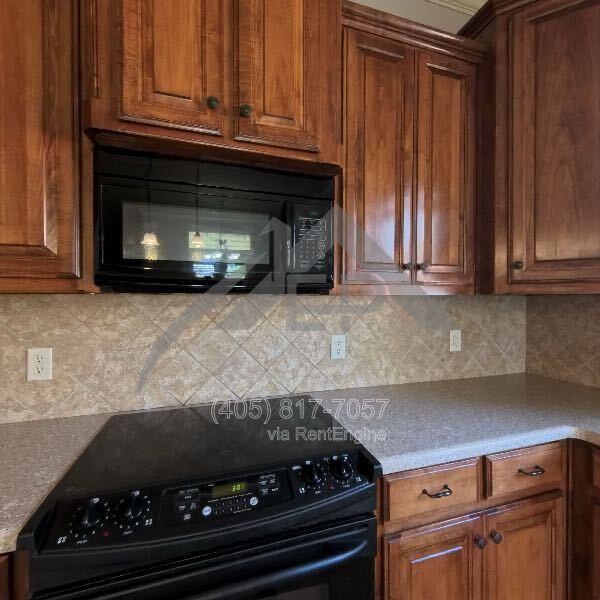 Photo - 3216 Songwood Dr