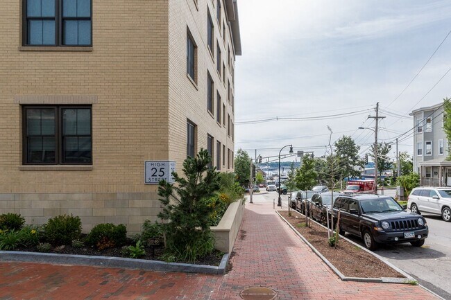 Photo - 1BR/1BA - Beautiful Updated Condo in Downtown Portland