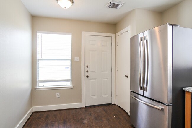 Photo - 9711 Farrell Dr