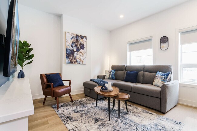 Photo - 168 McCaul St Unit ID1066571P