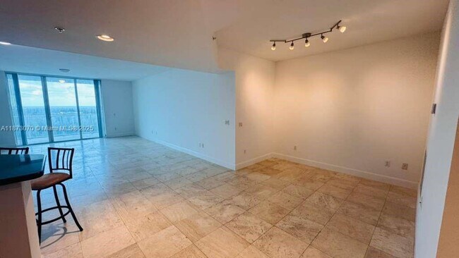 Photo - 15051 Royal Oaks Ln Unit 1604