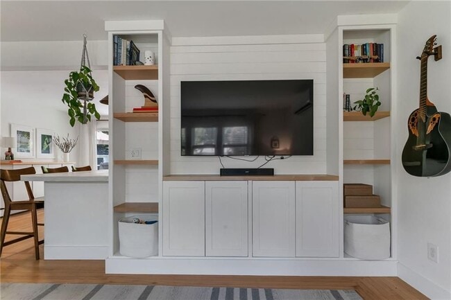 19 Sherwood Rd