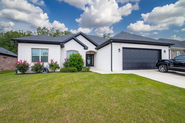 Photo - Fabulous Homes in Miller's Glenn
