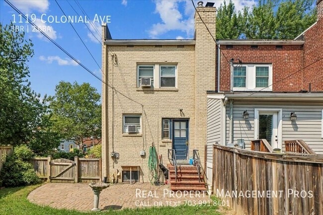 Photo - 1119 Colonial Ave