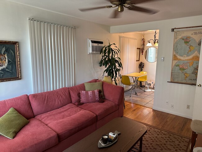Building Photo - 1126 E Palmer Ave Unit A Rental