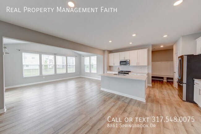 8861 Springbrook Dr