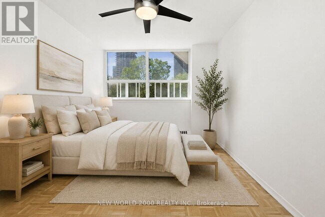 Photo - 33 Erskine Ave Unit 308