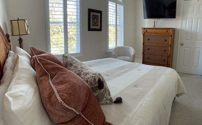 Master Bedroom - 981 B Hackler Street