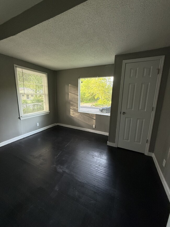 Photo - 63 Wilkes Cir