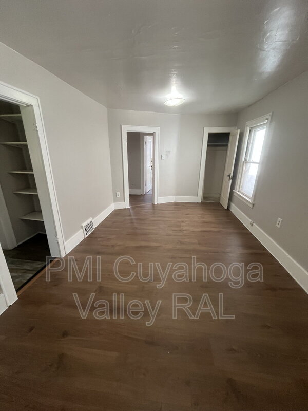 Photo - 523 Gage St Condo