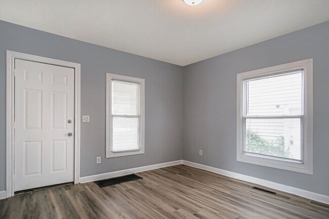 Coming Soon - Large 4 Bedroom in Mishawaka!