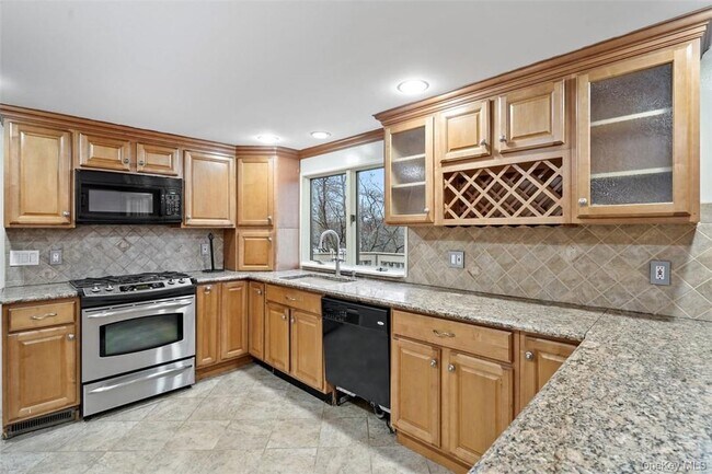 Photo - 17 Valley Dr