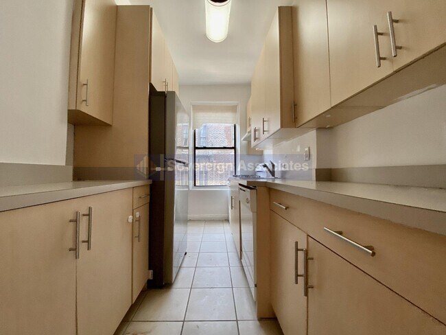 Photo - 12 Pinehurst Ave Unidad 5I