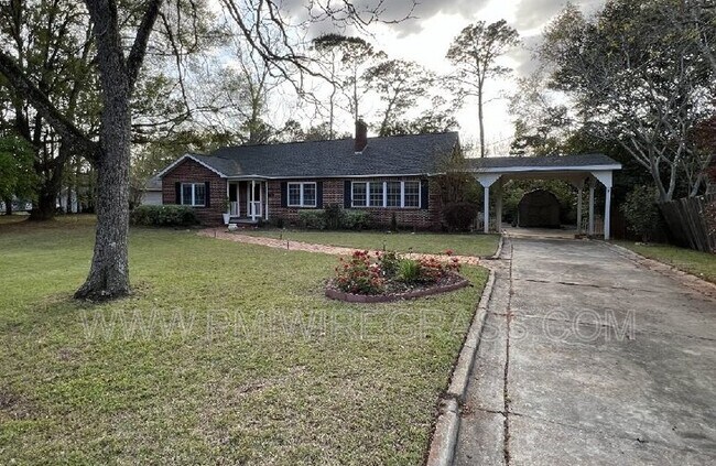 Photo - 109 Warren Rd