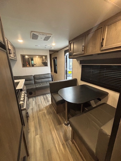 Photo - 1825 Linhart Ave