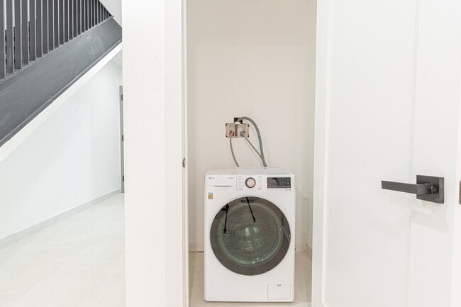 Photo - 1255 Decatur St Unidad SI ID1464904P