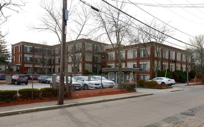 Building Photo - 54 Haverhill St