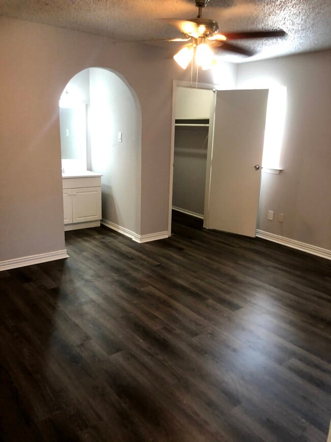 Photo - 1741 Crystal Way