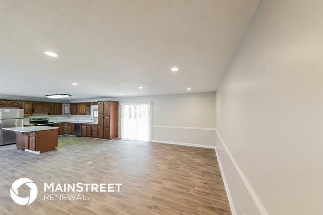 Photo - 11028 Woodland Dr