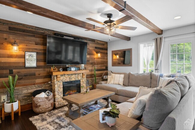 Photo - 174 Grove School Rd