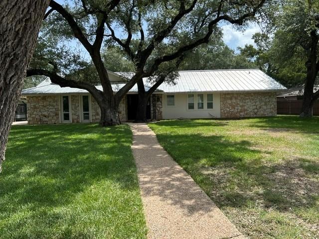 Building Photo - 4012 Hyridge Dr