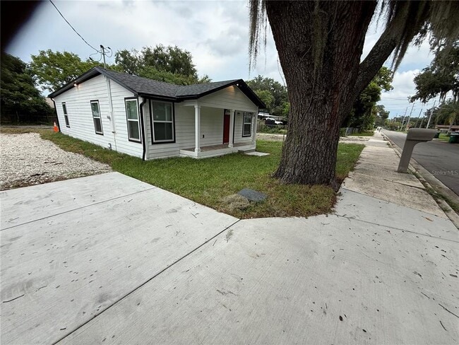 Photo - 225 E Warren Ave