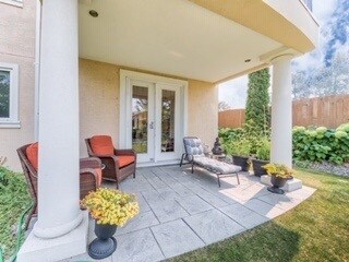 Photo - 240 Yorkton Av