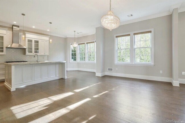 Photo - 402 Grist Mill Cir
