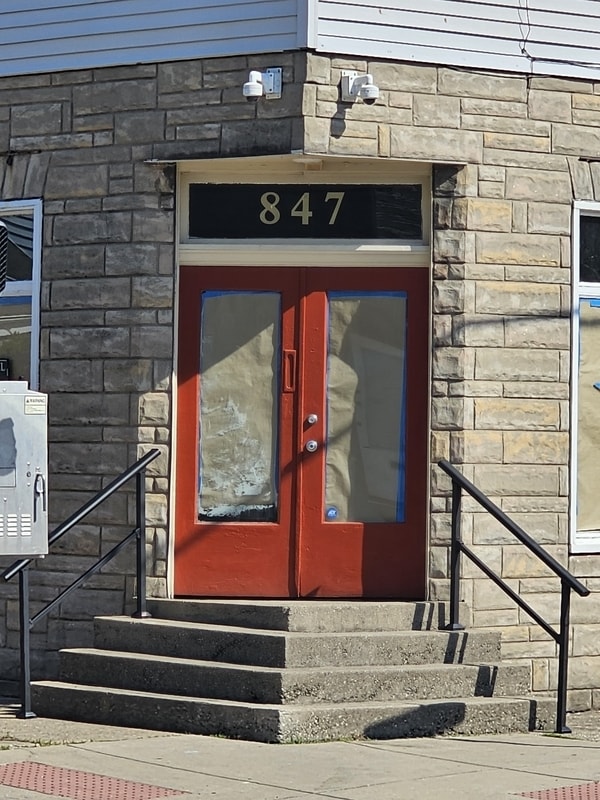 Building Photo - 847 Central Ave