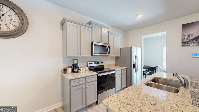 Photo - 6117 Mallory Ridge