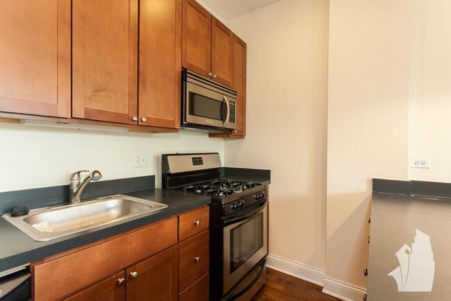 Photo - 2834 N Albany Ave Unit 2834-G