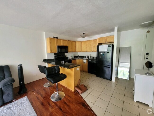Building Photo - 430 Kaiolu St Rental